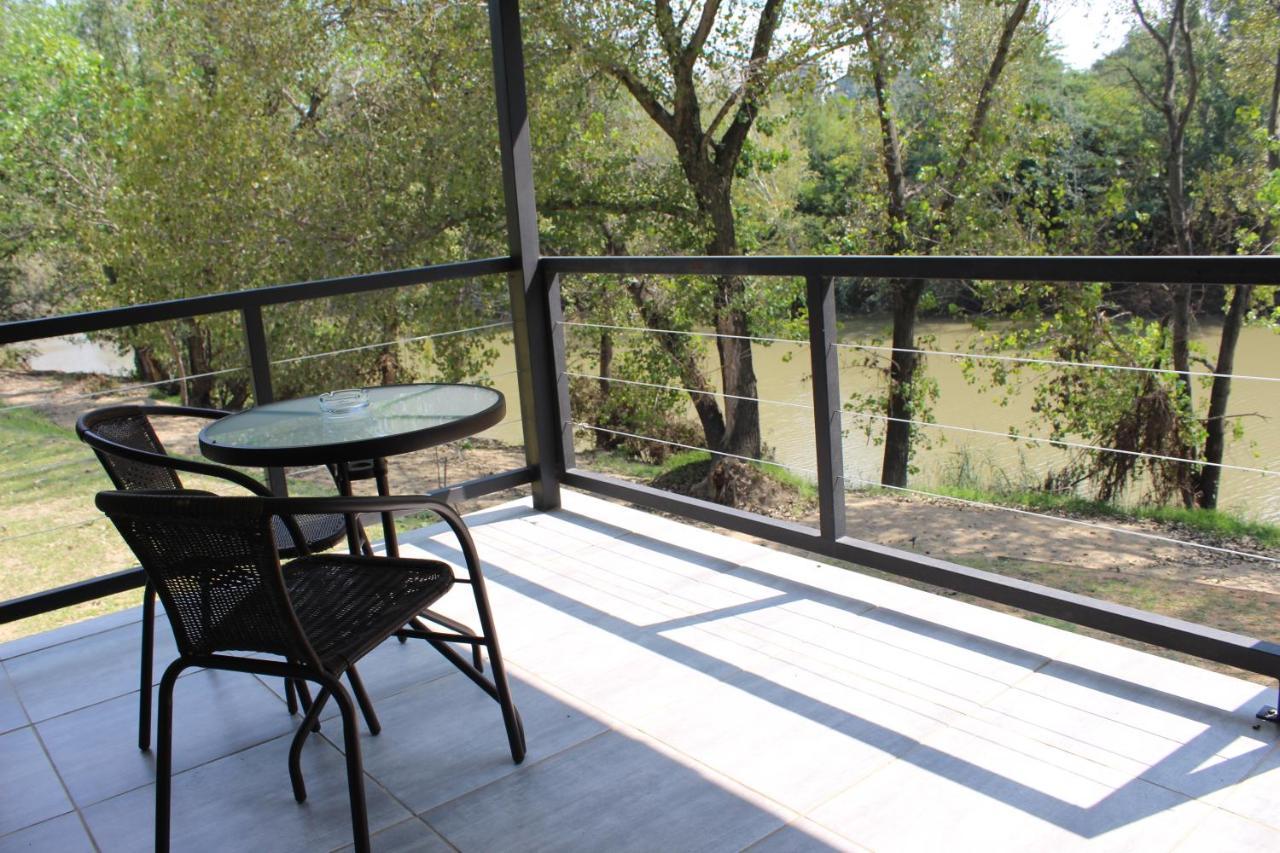 At The River Guest House Kroonstad Exterior photo