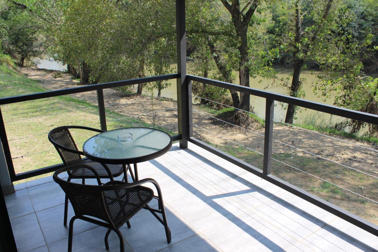 At The River Guest House Kroonstad Exterior photo